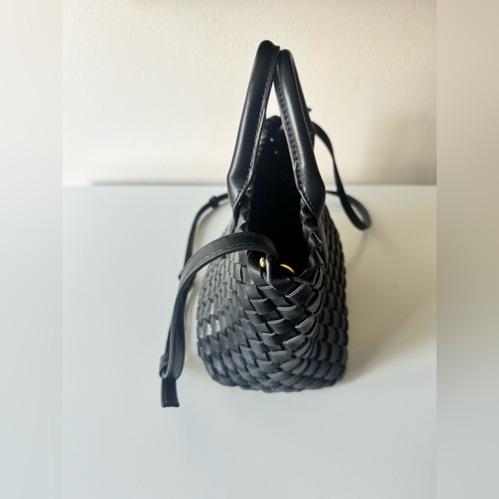Black Woven Vegan Leather Tote with Detachable Pouch - Picture 4 of 15